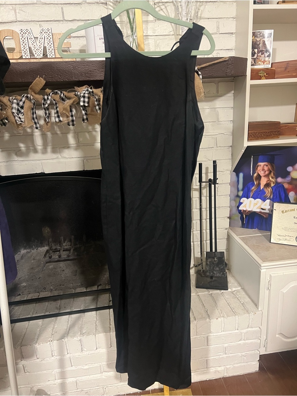 Sleek Black Sleeveless Maxi Dress - Versatile Evening Style